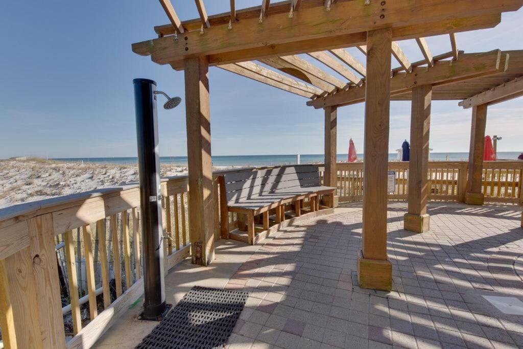 Pelican Beach Resort-Walkout Unit-On The Beach Destin Exteriör bild