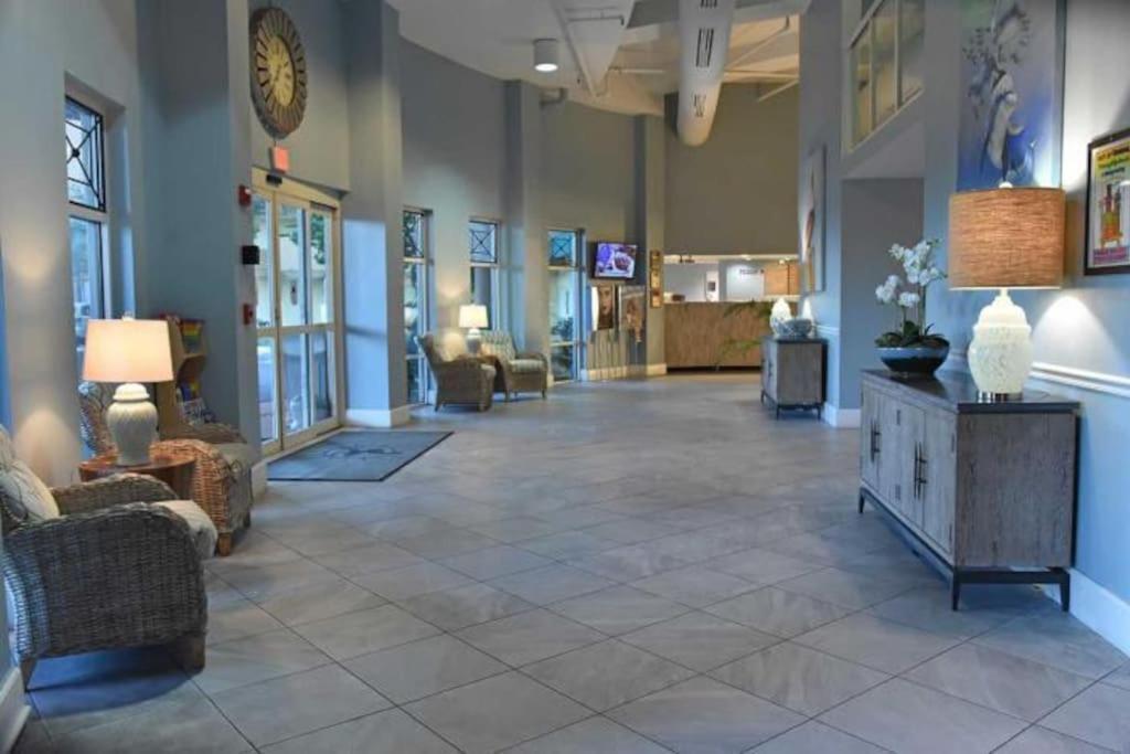 Pelican Beach Resort-Walkout Unit-On The Beach Destin Exteriör bild