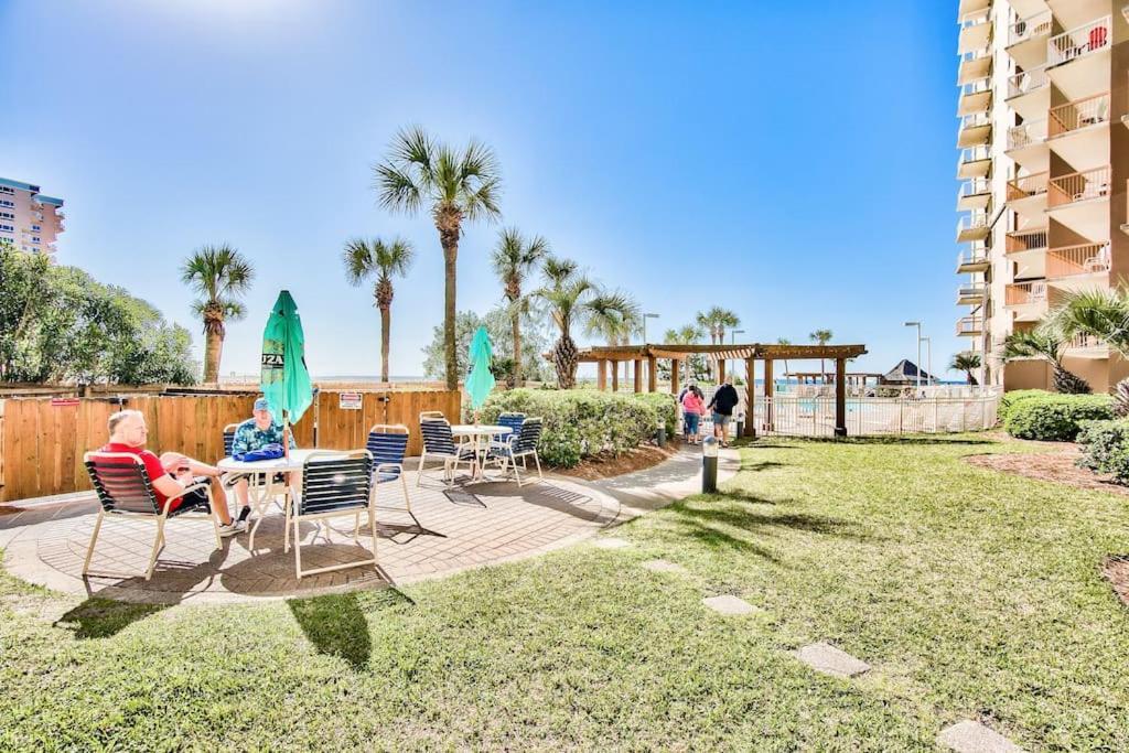 Pelican Beach Resort-Walkout Unit-On The Beach Destin Exteriör bild