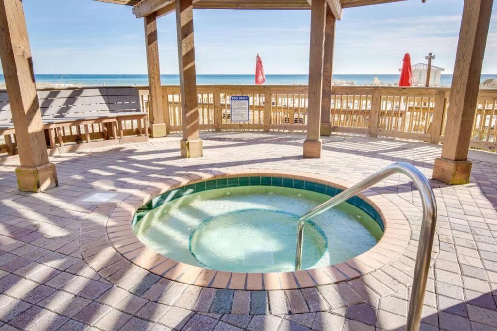 Pelican Beach Resort-Walkout Unit-On The Beach Destin Exteriör bild