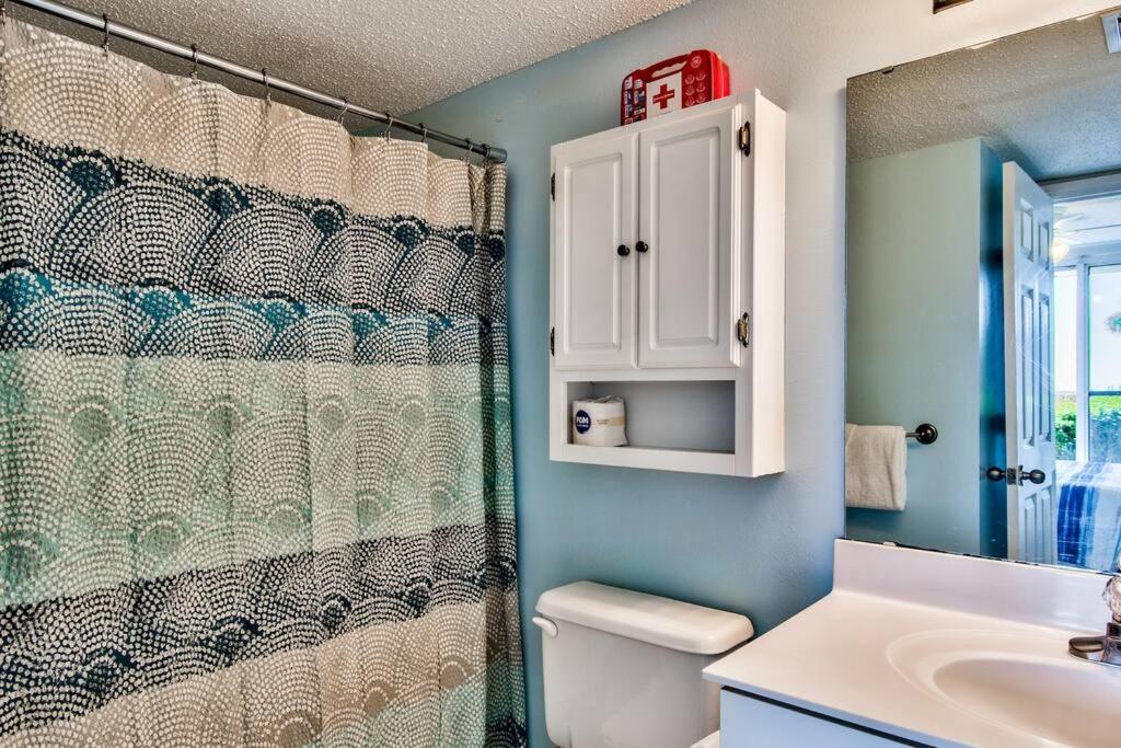 Pelican Beach Resort-Walkout Unit-On The Beach Destin Exteriör bild