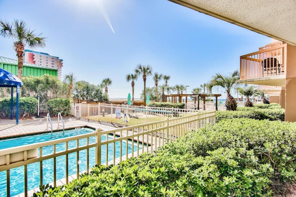 Pelican Beach Resort-Walkout Unit-On The Beach Destin Exteriör bild