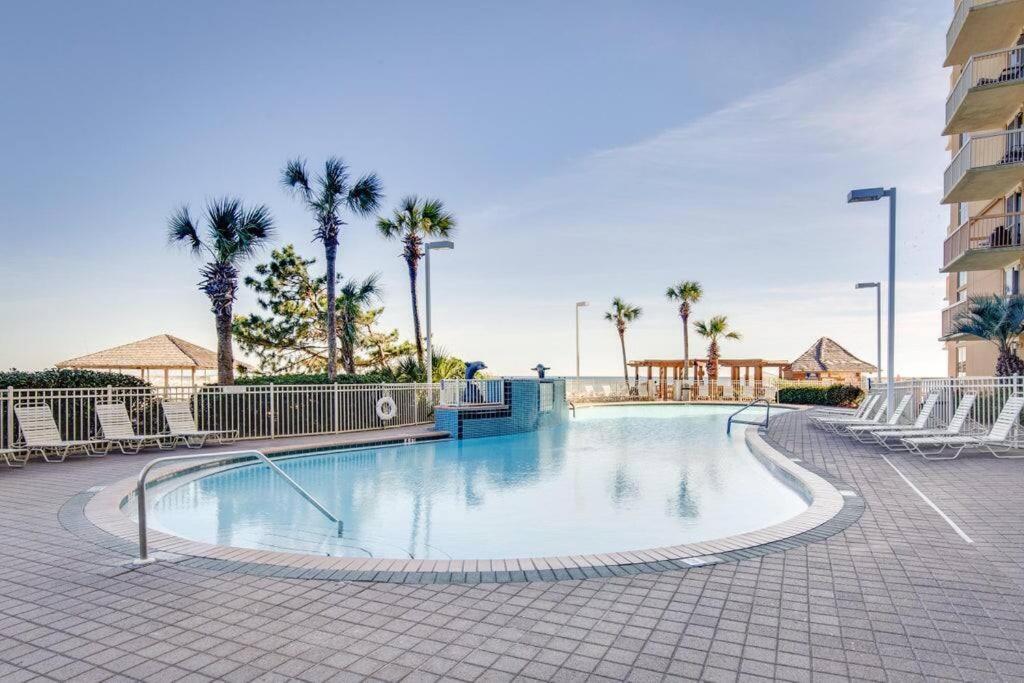 Pelican Beach Resort-Walkout Unit-On The Beach Destin Exteriör bild